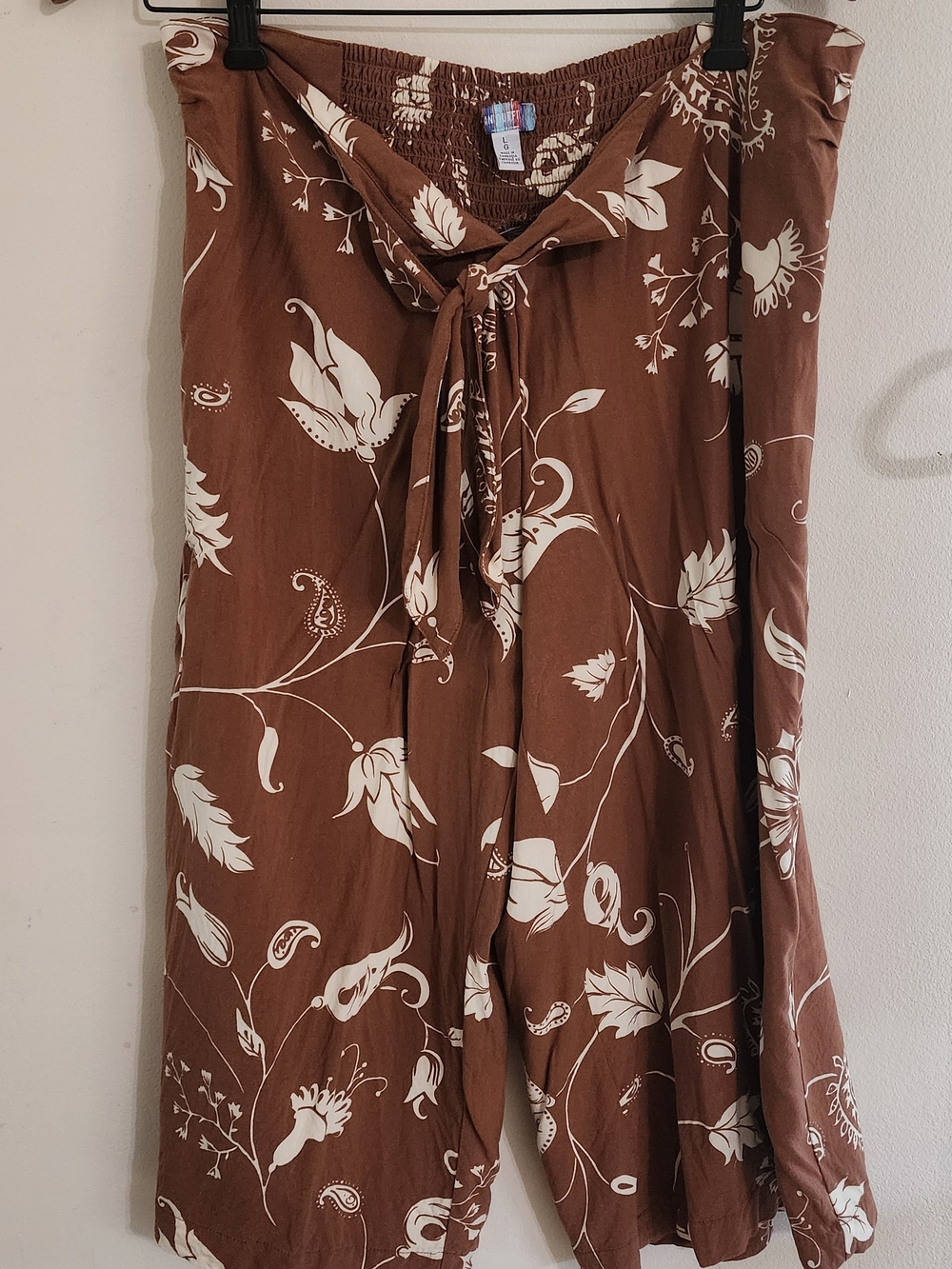 Boho Chic Urban‎ Outfitters Floral Print Pants